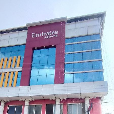 Hotel Emirates Residency Pudunagaram Exteriér fotografie