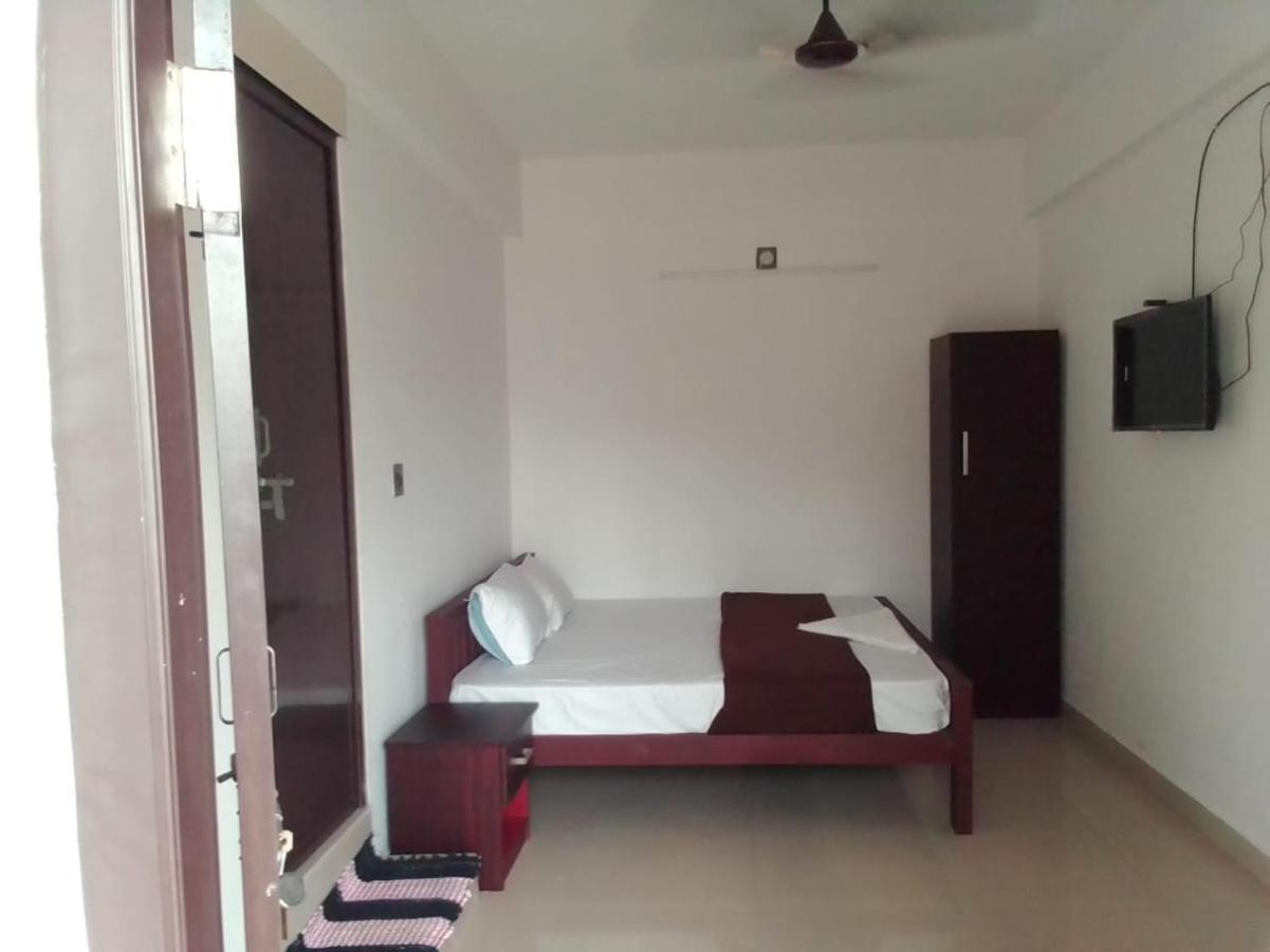 Hotel Emirates Residency Pudunagaram Exteriér fotografie
